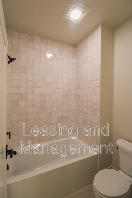 Building Photo - 3633 Happyland Blvd