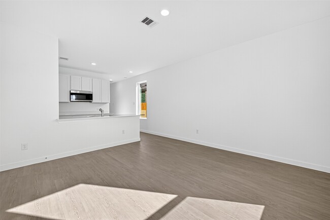 Building Photo - 16214 Texas Flatland Wy