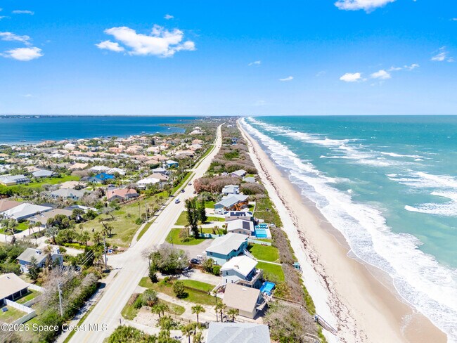 Building Photo - 4995 S Hwy A1A