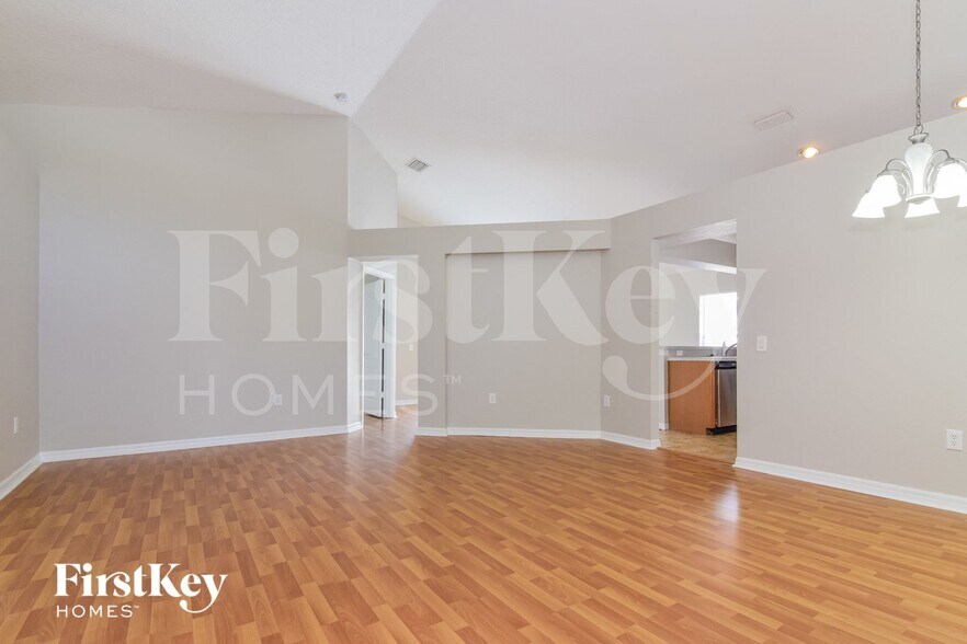 Building Photo - 6931 Waterbrook Ct