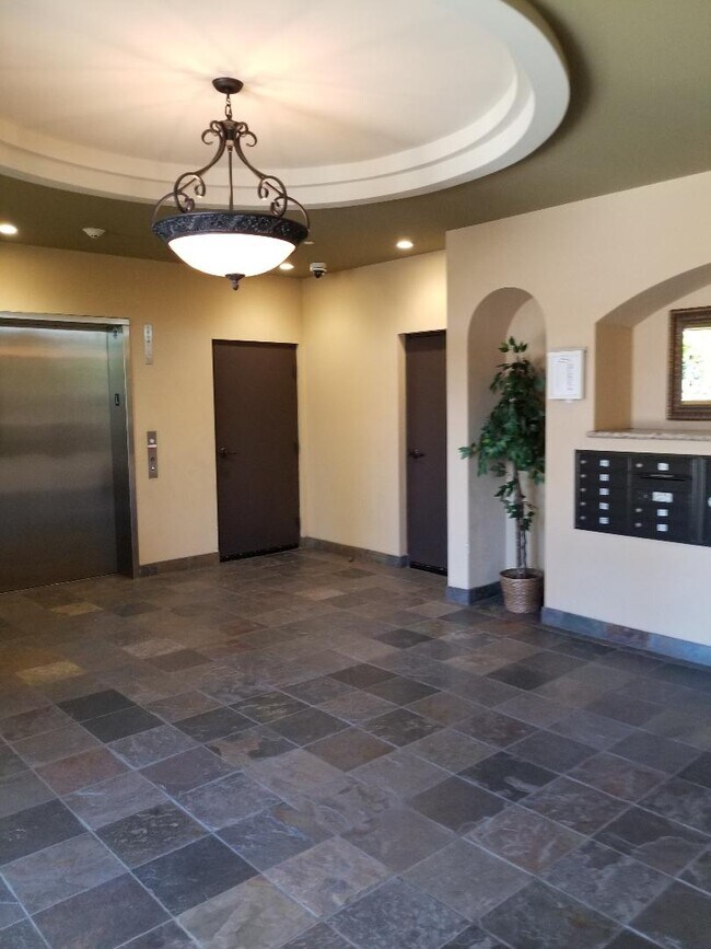 Building Photo - 4824 Tujunga Ave