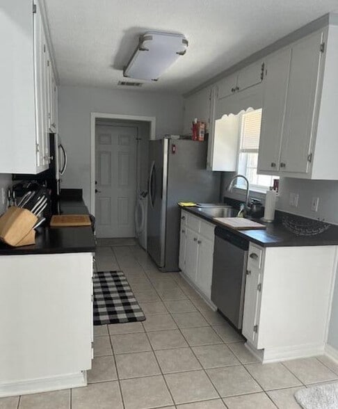 Building Photo - 957 Rustwood Dr