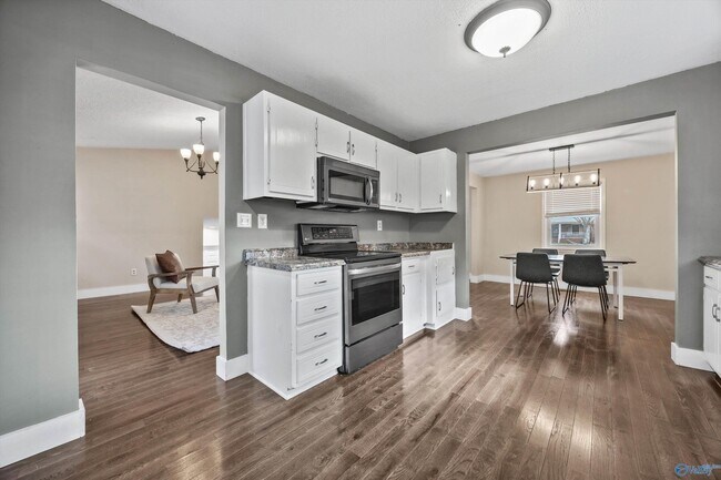 Building Photo - 235 Usher Rd