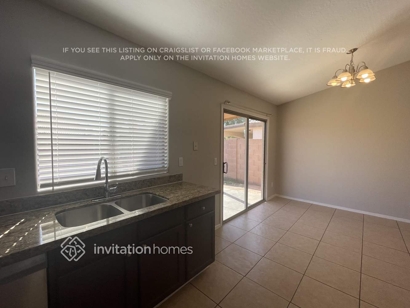 Building Photo - 10763 W Rio Vista Ln