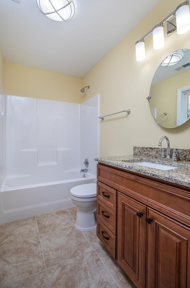 Building Photo - Modern Home in Shiloh!