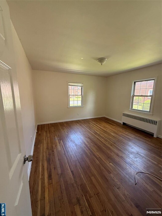 Building Photo - 171-183-183 Fort Lee Rd