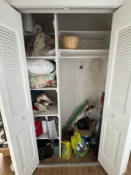 Linen closet - 3705 S George Mason Dr