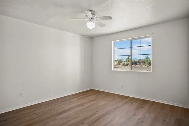 Building Photo - 7751 Larkspur Dr