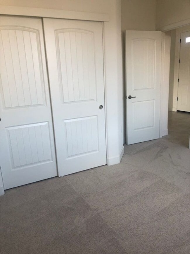 Building Photo - Single Story Stockton Home - Located in We...