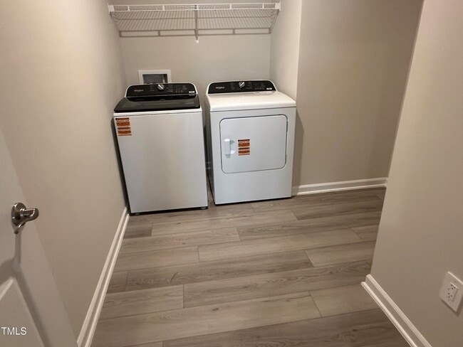 Building Photo - 1143 Winding Spg Dr