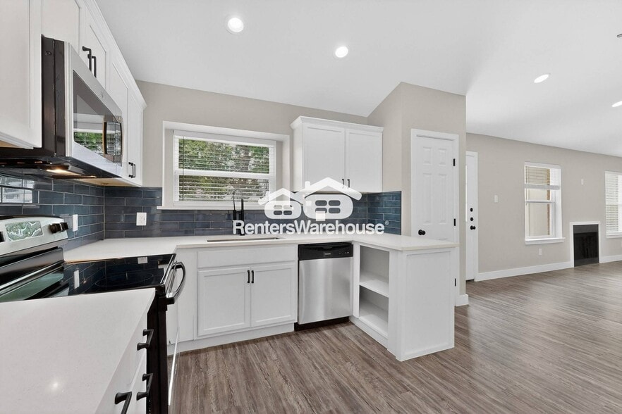 Building Photo - 7714 Bordeaux Ln