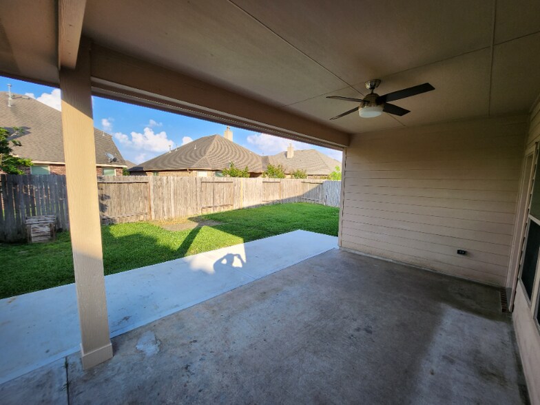 Building Photo - 8622 Austin Thomas Dr