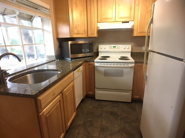 Building Photo - 1973 Bonifacio St