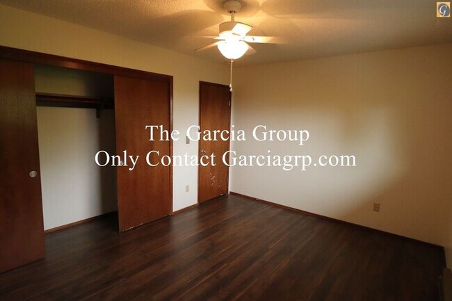 Building Photo - 15205 SW 119th Ave