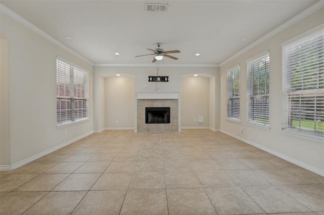 Building Photo - 5996 Clearwater Dr