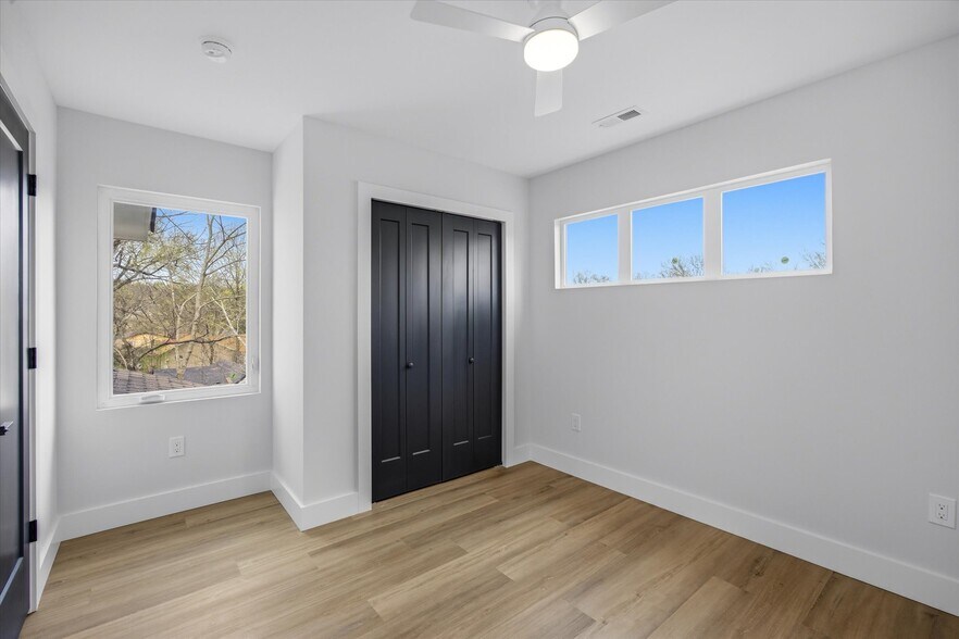 Building Photo - 116 Winstead St SW