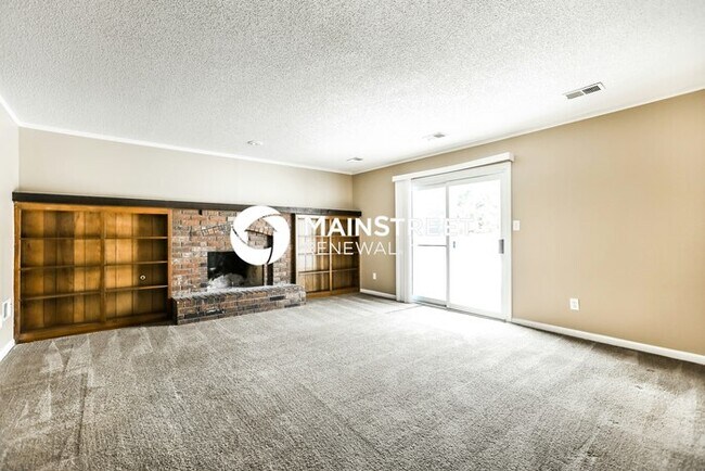 Building Photo - 4 Bedroom Pet-Friendly Home in Shawnee, KS...