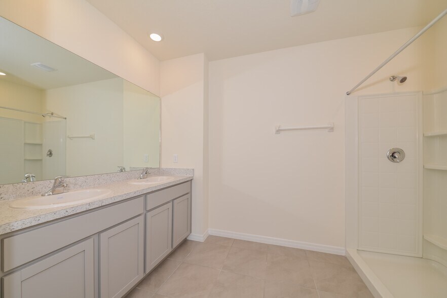 Building Photo - 16935 Trite Bend St