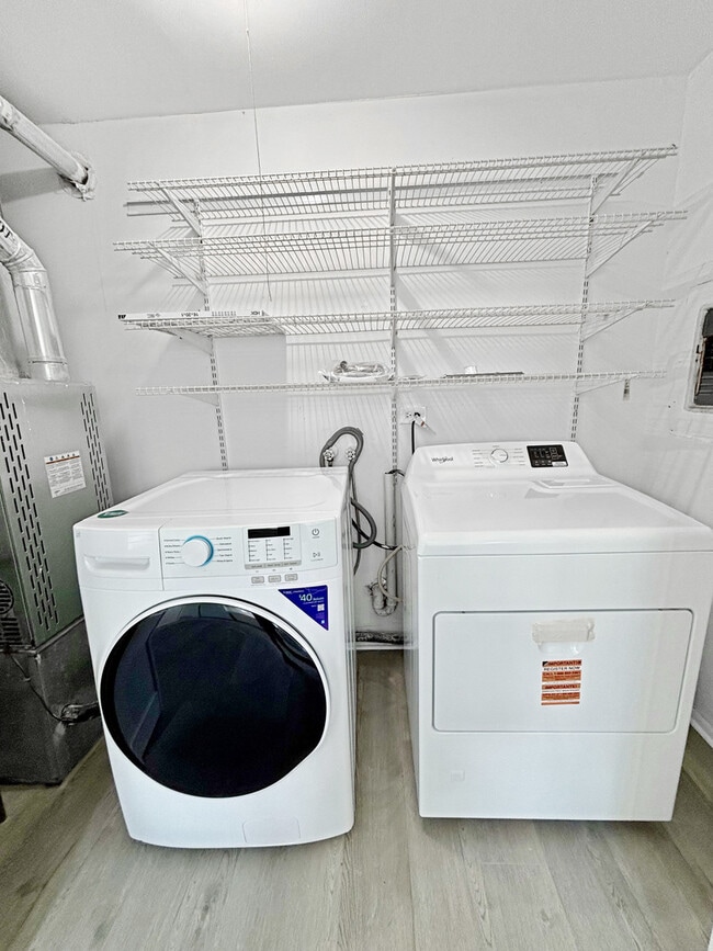 Building Photo - 36855 N Elizabeth Ct