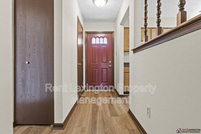 Building Photo - 3186 Beaver Creek Dr