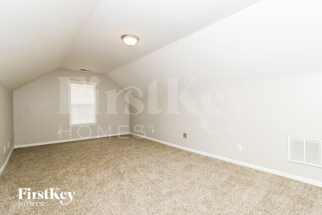 Building Photo - 103 Tilton Dr