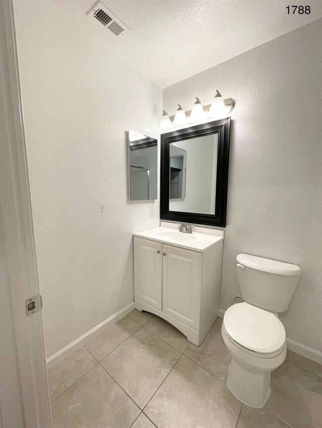 Building Photo - 1788 Long Barn Way