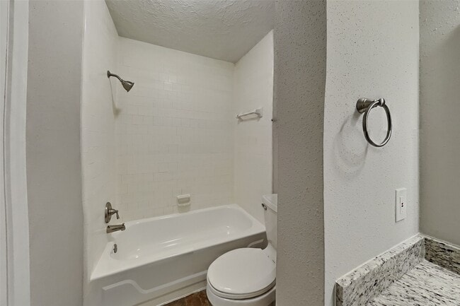 Building Photo - 21411 Golden Dove Dr