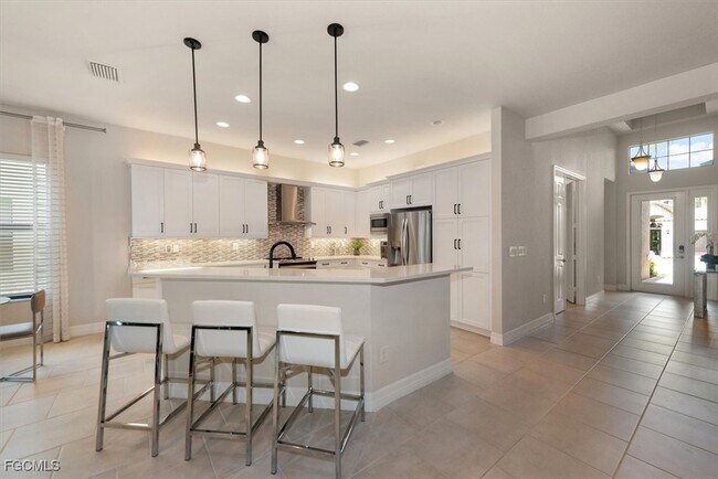 Building Photo - 10087 Chesapeake Bay Dr