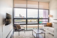 Building Photo - 550 W Juneau Ave