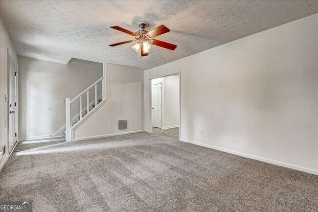 Building Photo - 8292 Blackfoot Trail