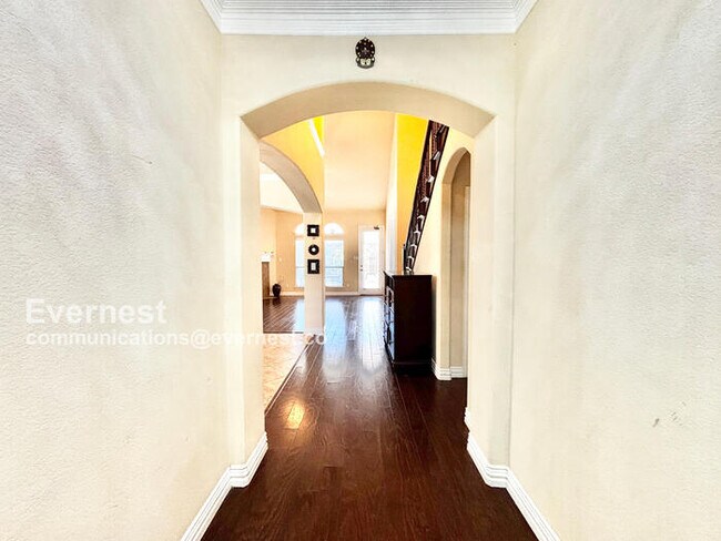 Building Photo - 604 Knightsbridge Ln