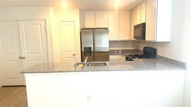 Building Photo - 3420 Flicker Ln