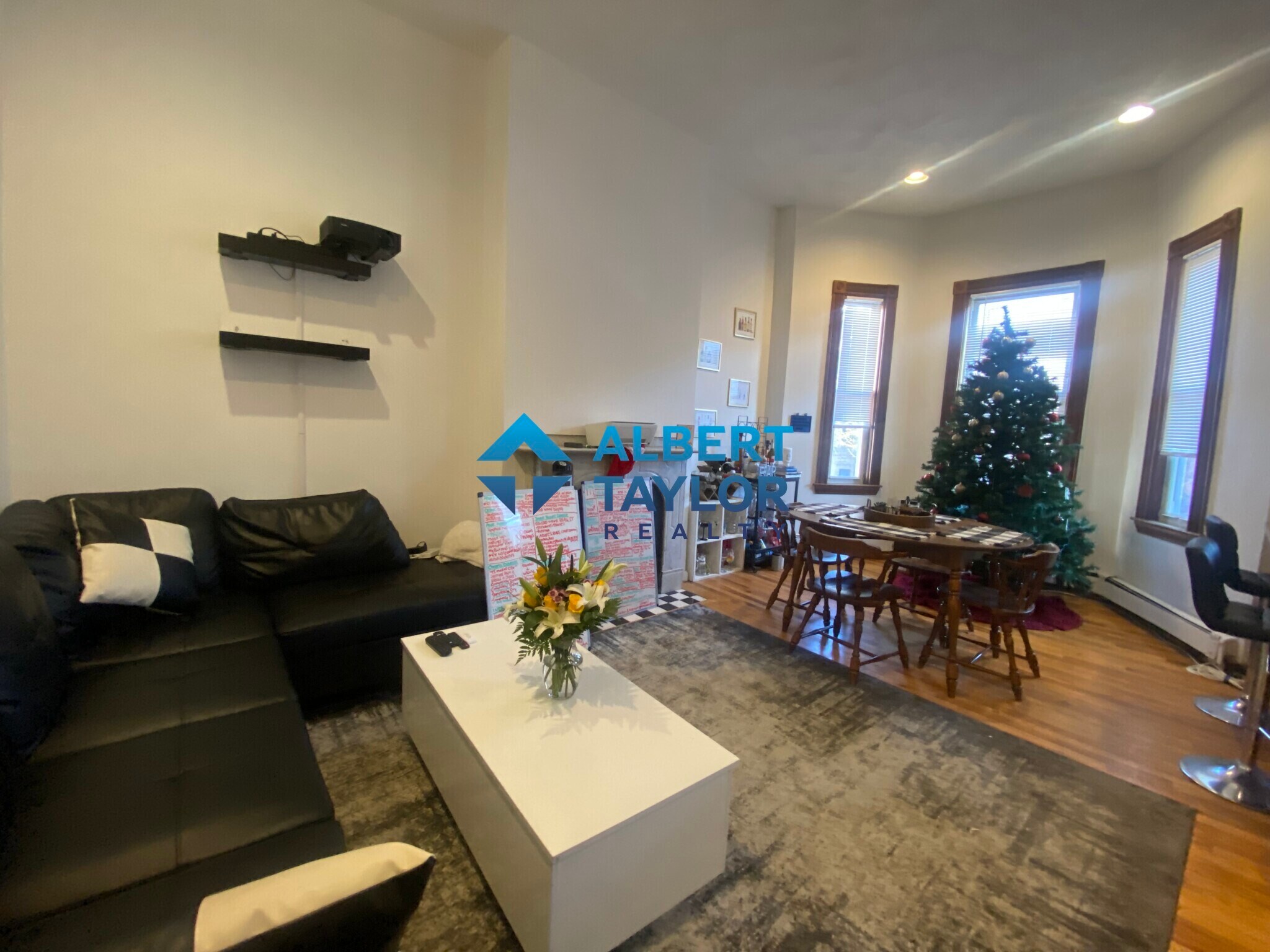 Building Photo - 14 Wigglesworth St