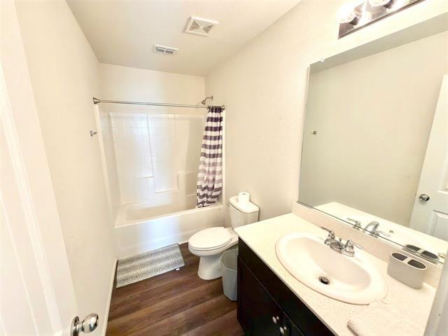 Building Photo - 6020 Parkview Hills Ln