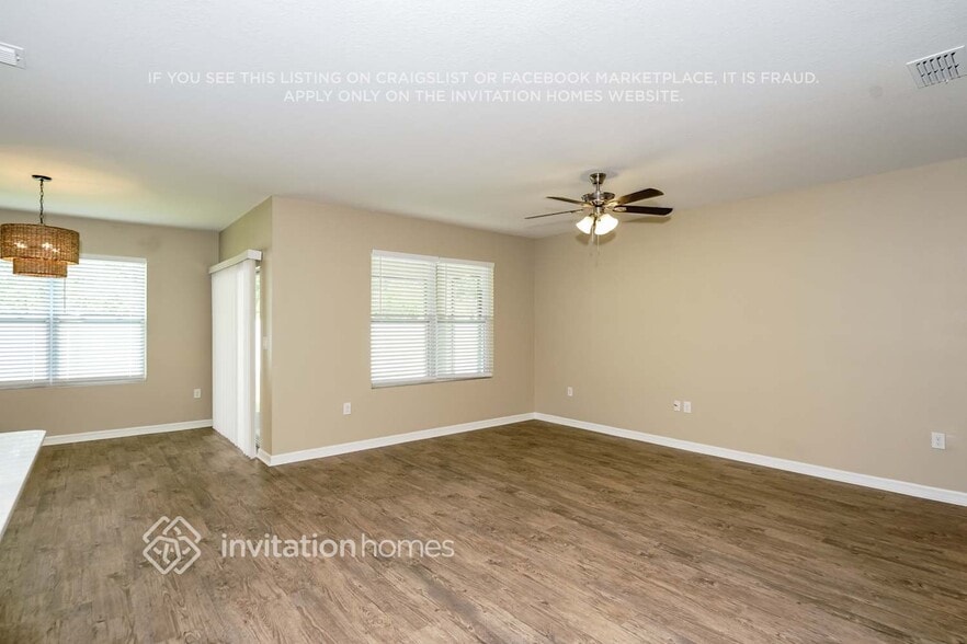 Building Photo - 532 White Coral Ln