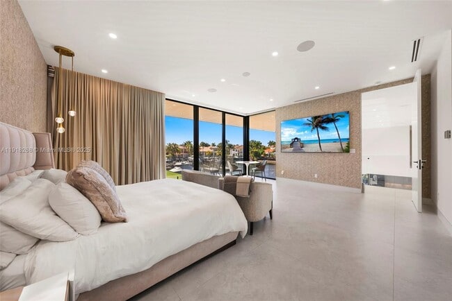 Building Photo - 1102 Washington St