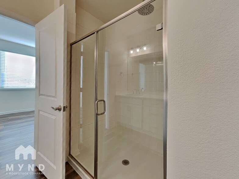 Building Photo - 5094 Ward Rd