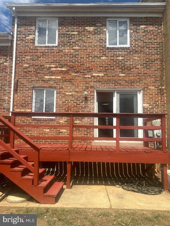 Building Photo - 7415 Rhondda Dr