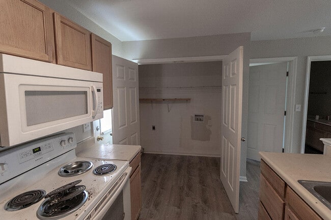 Building Photo - 4305 Derby Ridge Dr