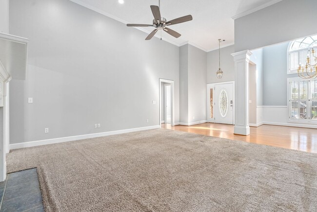 Building Photo - 1902 Hillbrook Cir