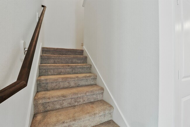 Building Photo - 4107 Briarstone Knl Trl
