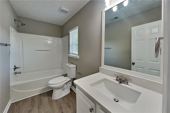 Building Photo - 1517 Briarfield Way