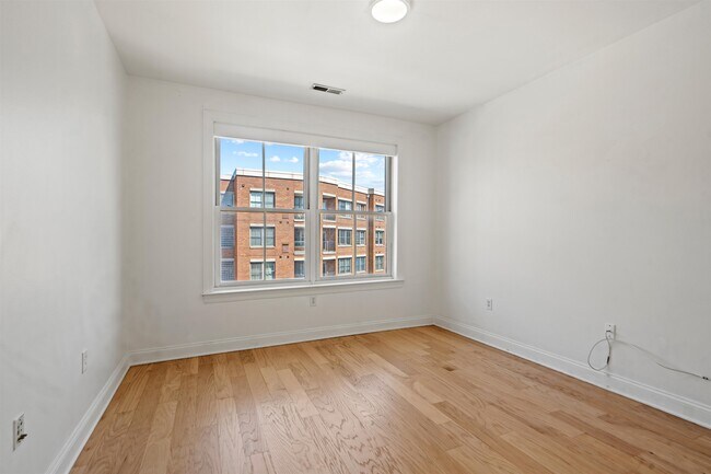 Building Photo - 22 Ave at Port Imperial