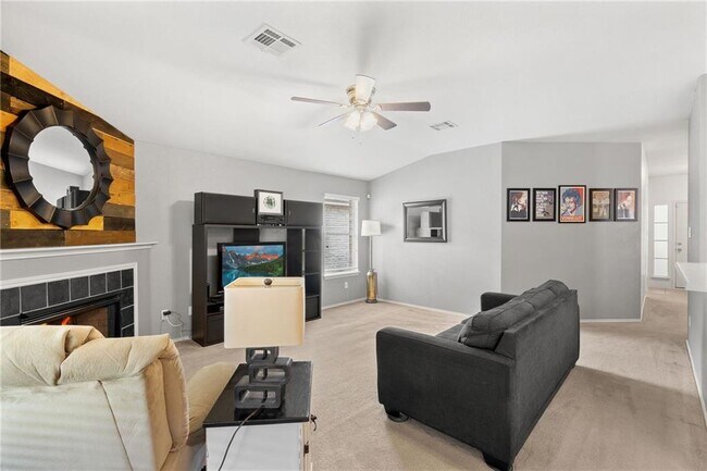 Building Photo - 601 Paso Fino Trail