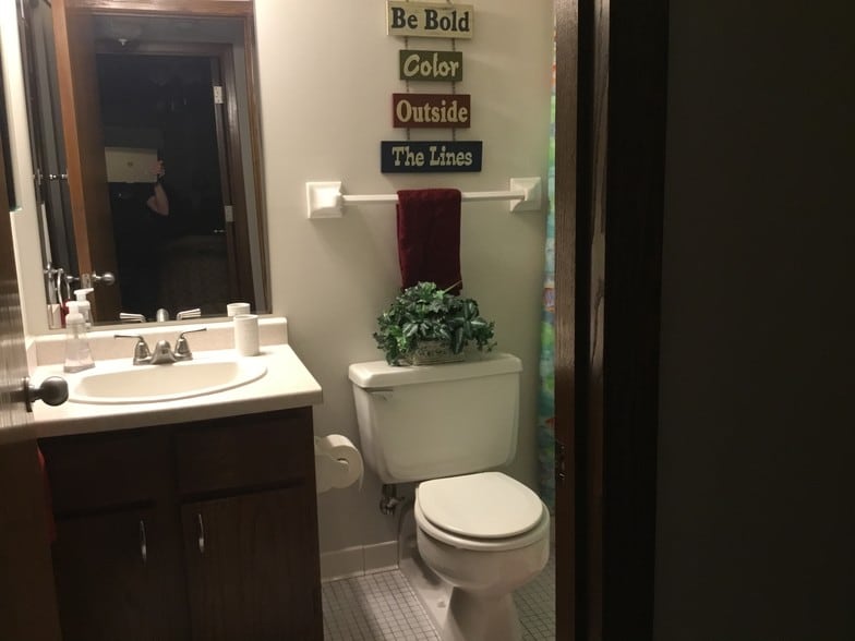 Bath room - 26 W 10th St