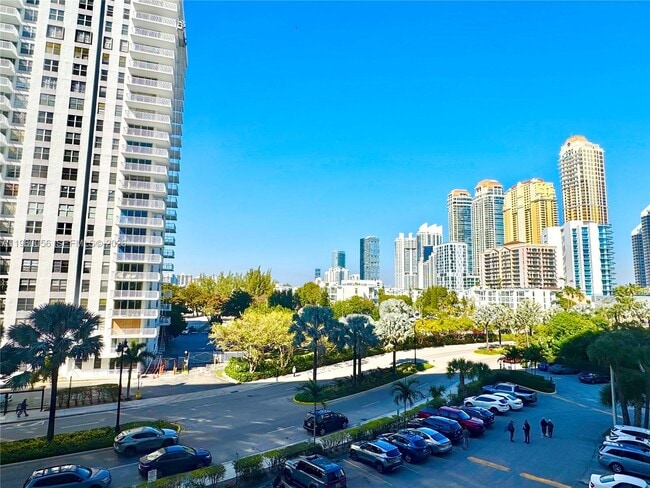 Building Photo - 230 174th St