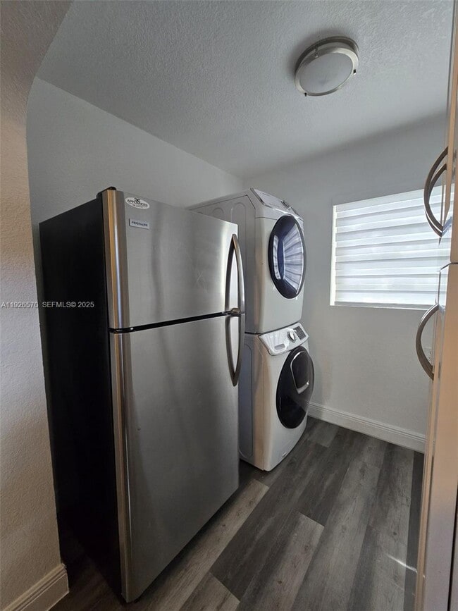 Building Photo - 1250 NW 55th St