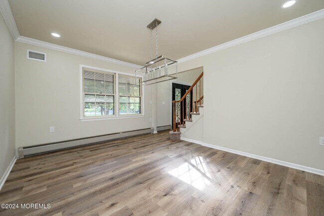 Building Photo - 8 Brandywine Dr