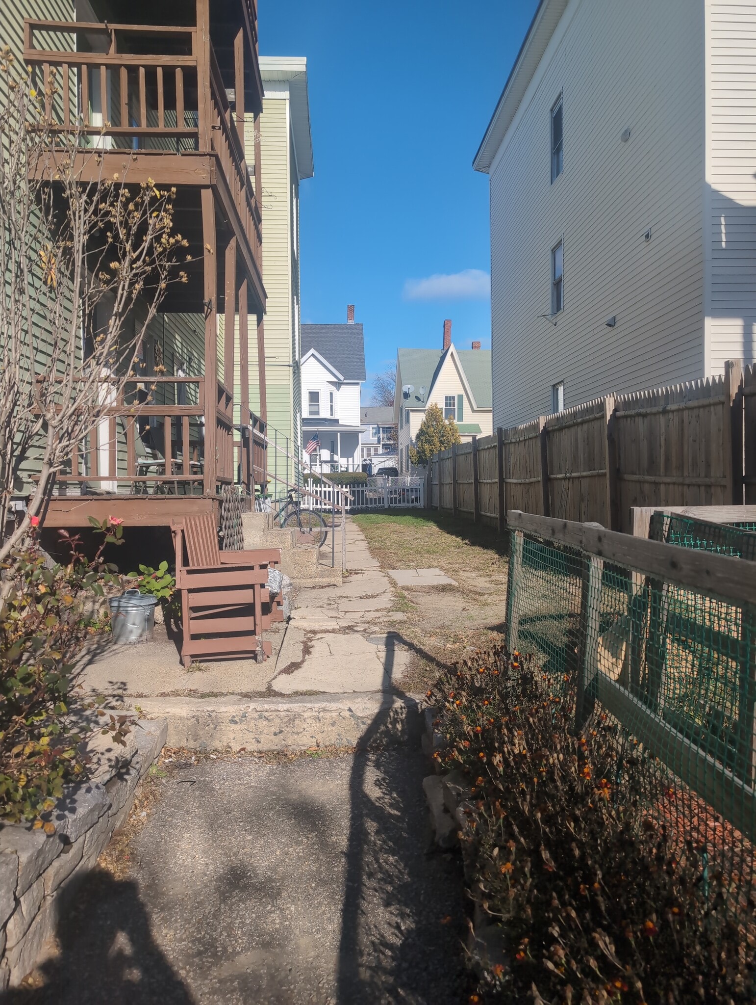 Building Photo - 367 Spruce St