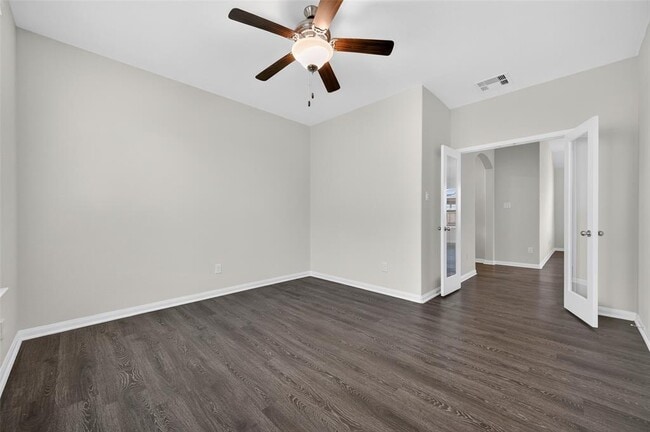 Building Photo - 206 White Wing Ln